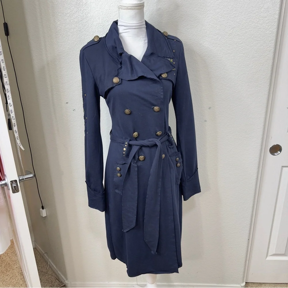 Military Style Chic Navy Trench Coat with Gold Buttons Medium